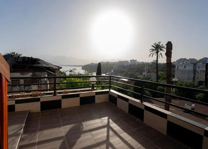 Hotel Quena *